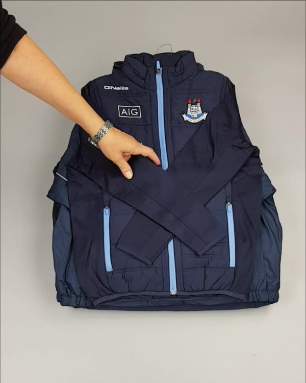 Фотография  888 - Куртки СПОРТ СТОК дети#10 кг , Лот№ 2642 оптом в Иркутске и Иркутской области