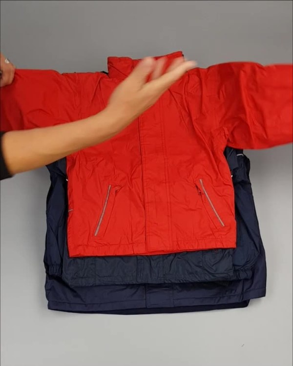 Фотография  391 - Куртки СПОРТ СТОК дети#10 кг , Лот№ 2643 оптом в Иркутске и Иркутской области