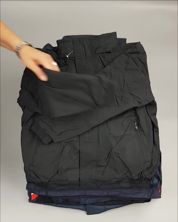 Фотография  946 - Куртки СПОРТ СТОК дети#10 кг , Лот№ 2643 оптом в Иркутске и Иркутской области