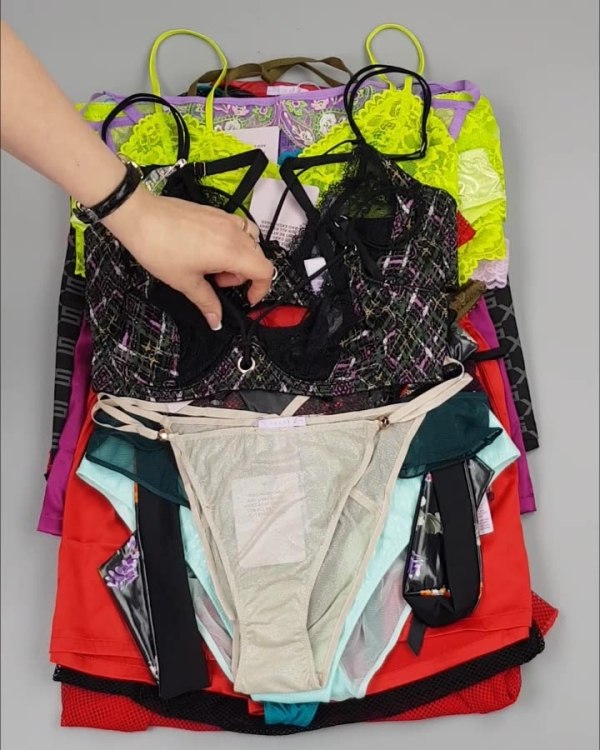 Фотография  690 - Нижнее белье Savage#50 шт, ЛОТ №4036 оптом в Иркутске и Иркутской области