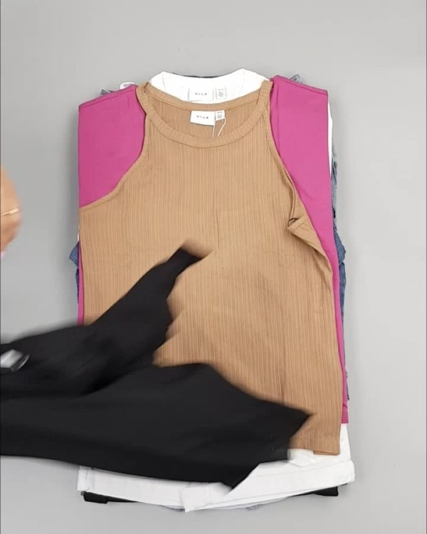 Фотография  435 - VILA Summer mix#15 кг, ЛОТ №4359 оптом в Иркутске и Иркутской области