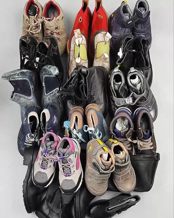 Фотография  930 - Обувь СТОК дети зима#10 кг, ЛОТ №5489 оптом в Иркутске и Иркутской области