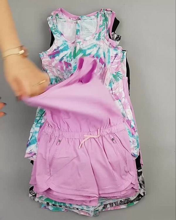 Фотография  410 - Комбинезоны детские CAN#5 кг, ЛОТ №5577 оптом в Иркутске и Иркутской области