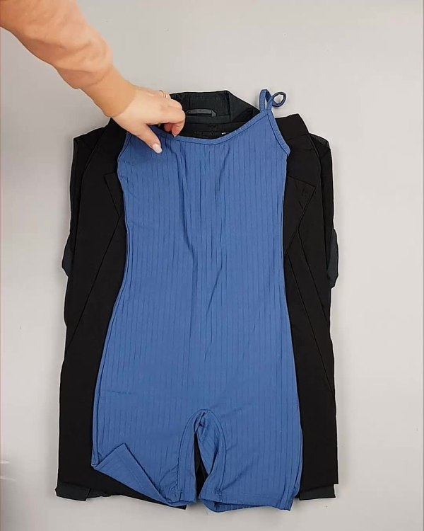 Фотография  809 - Англия СТОК лето#15 кг, ЛОТ №6004 оптом в Иркутске и Иркутской области