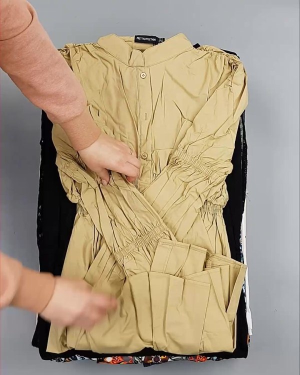 Фотография  649 - Англия СТОК лето#15 кг, ЛОТ №6004 оптом в Иркутске и Иркутской области