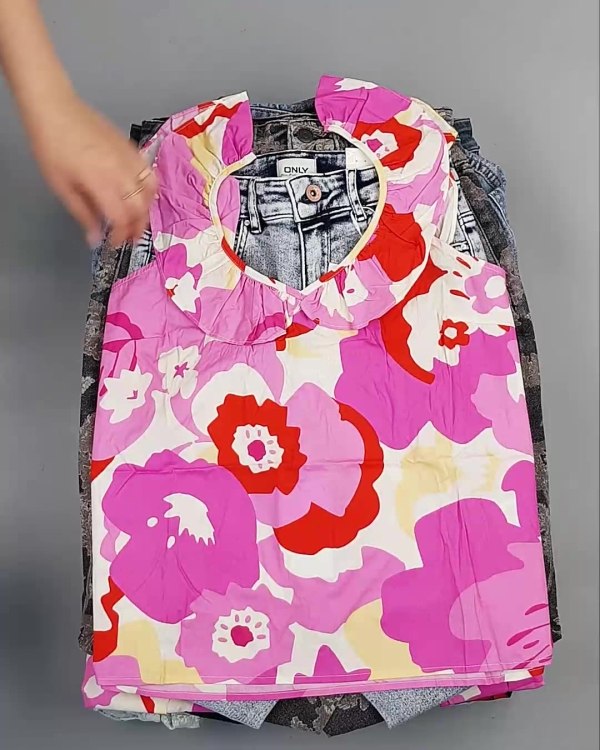 Фотография  684 - BESTSELLER WOMEN Summer mix#15 кг, ЛОТ №6020 оптом в Иркутске и Иркутской области