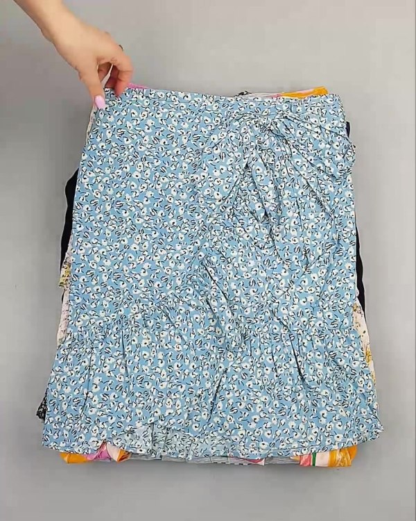 Фотография  704 - Юбки Bestseller 44#5 кг, ЛОТ №6123 оптом в Иркутске и Иркутской области