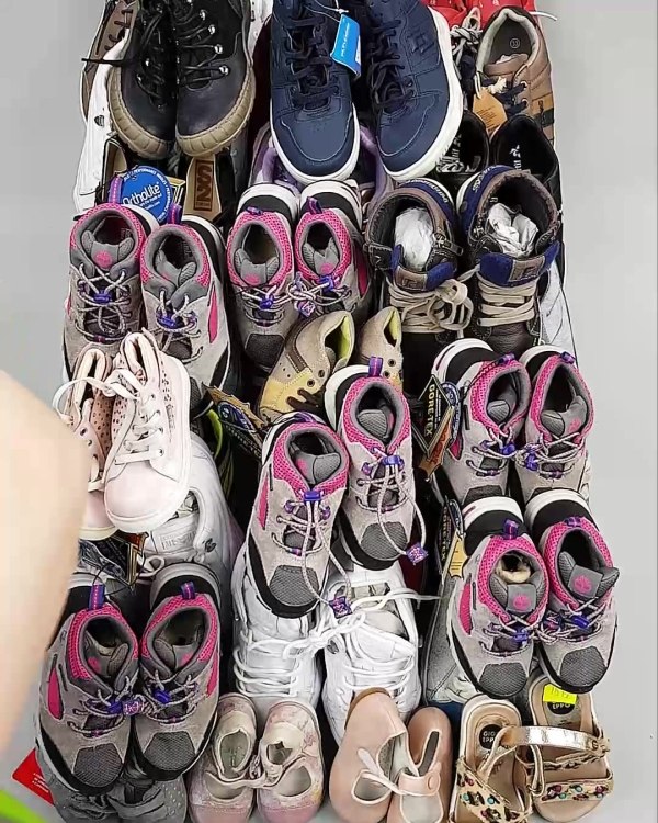 Фотография  411 - Обувь СТОК дети лето#15,7 кг, ЛОТ №6188 оптом в Иркутске и Иркутской области