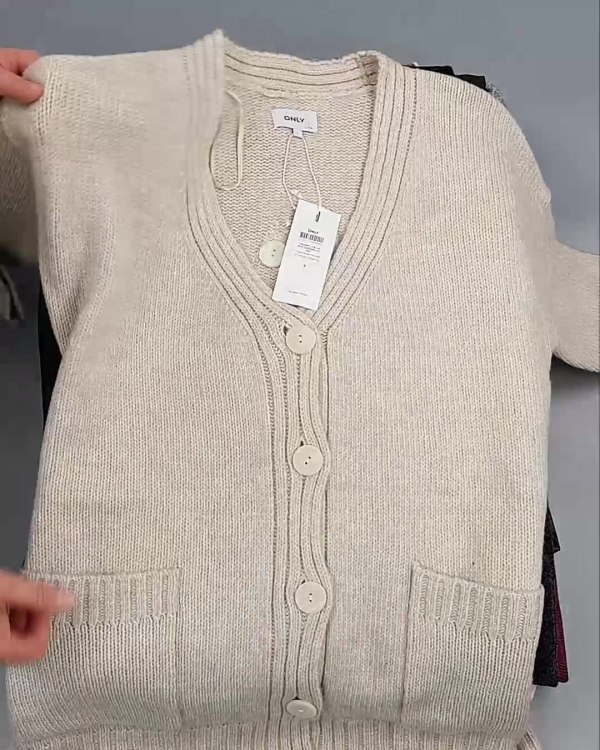 Фотография  662 - ДАНИЯ Winter mix 24#15 кг, ЛОТ №6709 оптом в Иркутске и Иркутской области