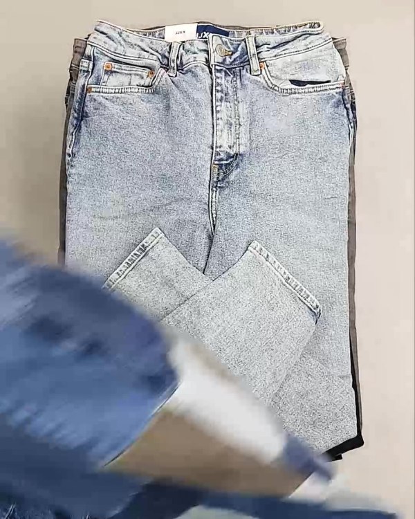 Фотография  358 - Джинсы женские Дания#10 кг, ЛОТ №6762 оптом в Иркутске и Иркутской области