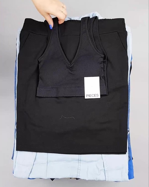 Фотография  912 - DK+Bestseller Winter mix 064#15 кг, ЛОТ №6896 оптом в Иркутске и Иркутской области