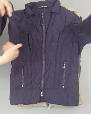 Фотография  220 - А 92602 Ветровки женские (Light Zipper jackets)#25 кг оптом в Иркутске и Иркутской области