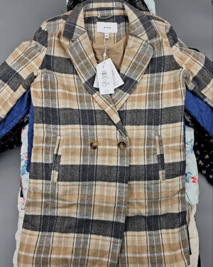 Купить Верхняя одежда VILA#10 кг, ЛОТ №6824 оптом в Иркутске и Иркутской области