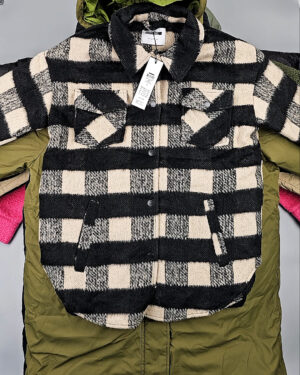 Купить Верхняя одежда BESTSELLER Дания#12 кг, ЛОТ №5189 оптом в Иркутске и Иркутской области