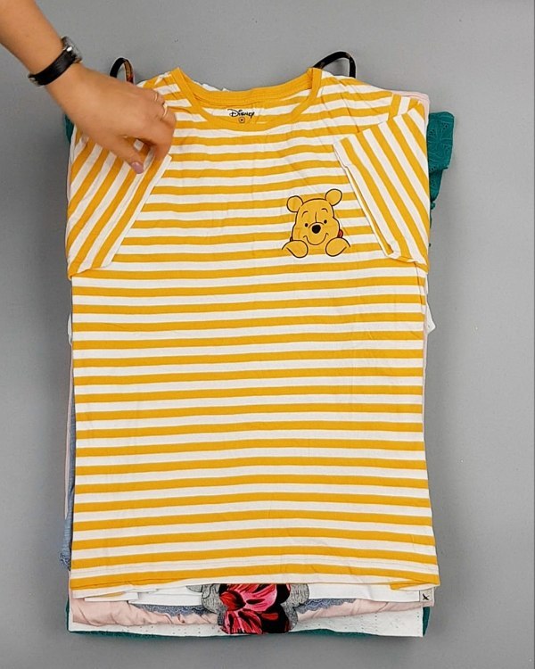 Фотография  852 - Cream Футболки поло женские#25 кг оптом в Иркутске и Иркутской области