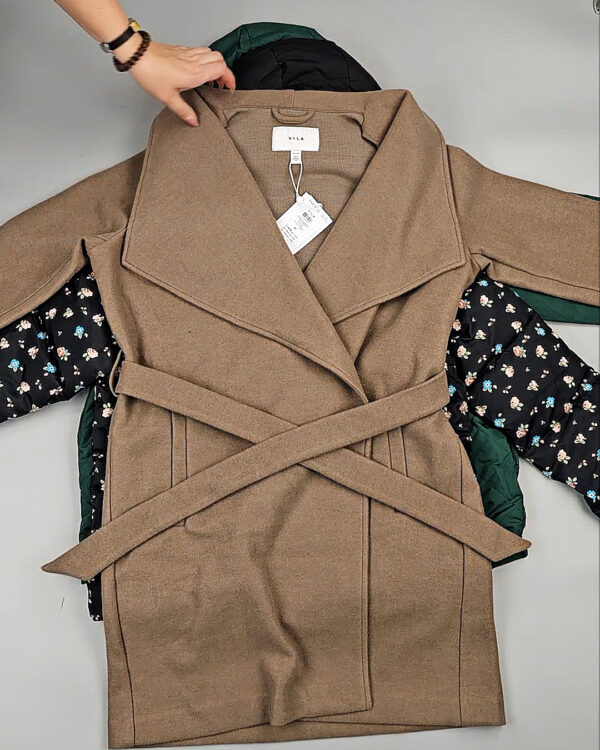 Фотография  607 - Верхняя одежда VILA#10 кг, ЛОТ №6824 оптом в Иркутске и Иркутской области