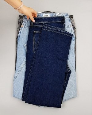 Фотография  888 - Джинсы WRANGLER м/ж#8,1 кг, ЛОТ №7011 оптом в Иркутске и Иркутской области
