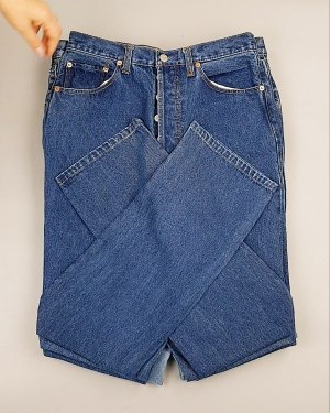 Фотография  805 - Джинсы LEVIS муж #7,7 кг, ЛОТ №7017 оптом в Иркутске и Иркутской области