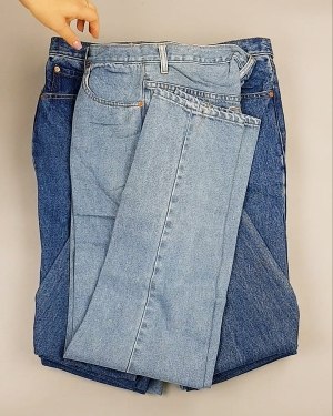 Фотография  523 - Джинсы LEVIS муж #7,7 кг, ЛОТ №7017 оптом в Иркутске и Иркутской области