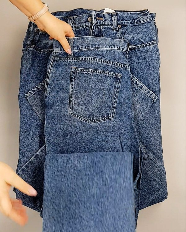 Фотография  947 - Джинсы CALVIN KLEIN муж #7,6 кг, ЛОТ №7020 оптом в Иркутске и Иркутской области