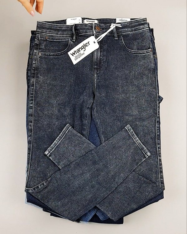 Фотография  927 - Джинсы WRANGLER м/ж#8,1 кг, ЛОТ №7011 оптом в Иркутске и Иркутской области