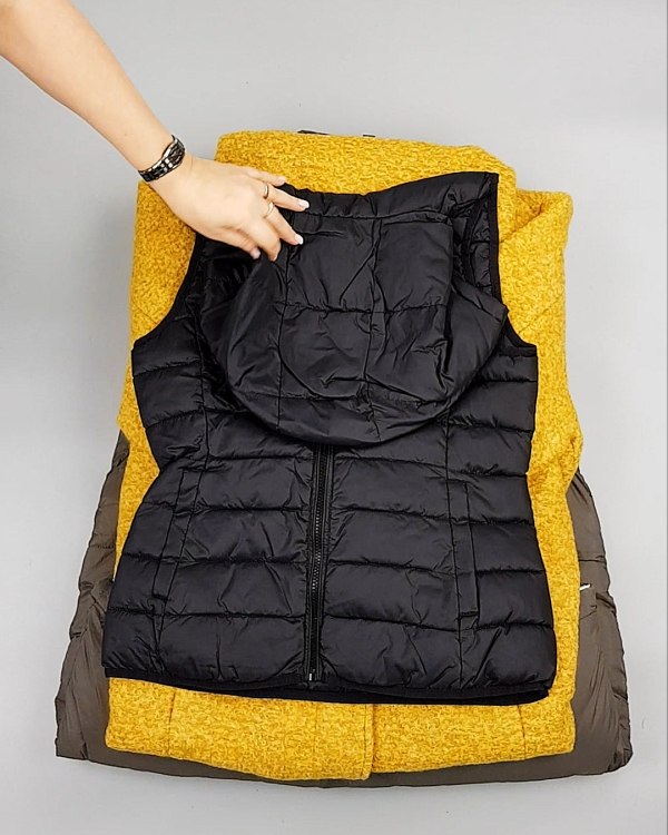 Фотография  556 - Верхняя одежда ONLY 104#10 кг, ЛОТ №7194 оптом в Иркутске и Иркутской области