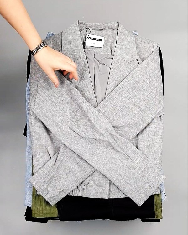 Фотография  896 - Bestseller Winter mix 104#15 кг, ЛОТ №7347 оптом в Иркутске и Иркутской области