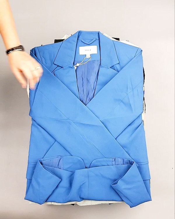 Фотография  175 - Bestseller Winter mix 104#15 кг, ЛОТ №7343 оптом в Иркутске и Иркутской области