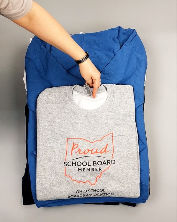 Фотография  118 - Толстовки м/ж (Sweat Tops)#20 кг, ЛОТ №7434 оптом в Иркутске и Иркутской области