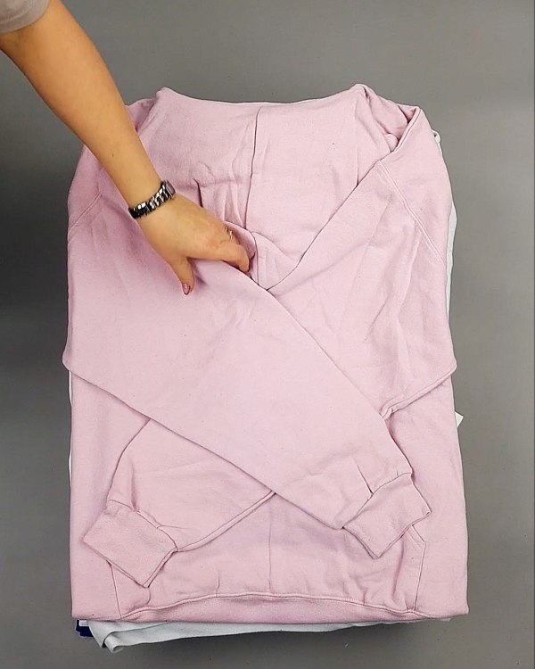 Фотография  776 - Толстовки м/ж (Sweat Tops)#20 кг, ЛОТ №7435 оптом в Иркутске и Иркутской области