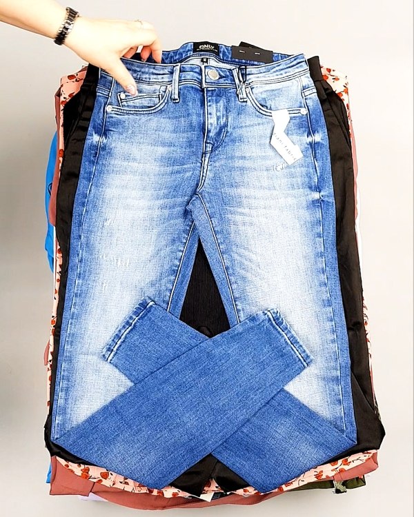 Фотография  571 - Bestseller Summer mix 104#15 кг, ЛОТ №7495 оптом в Иркутске и Иркутской области