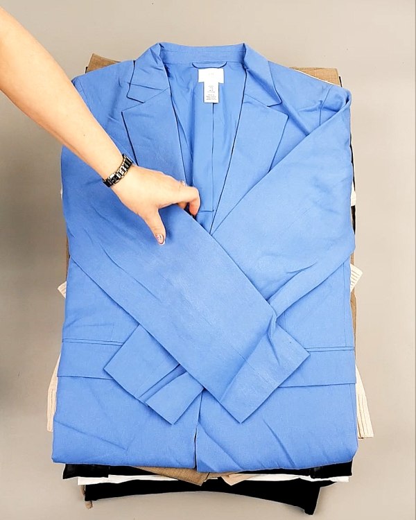 Фотография  260 - 12191 H&M mix textil 1224#25 кг, ЛОТ №7489 оптом в Иркутске и Иркутской области