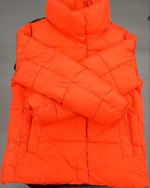 Купить Верхняя одежда AMAZON жен 015#10 кг, ЛОТ №7712 оптом в Иркутске и Иркутской области