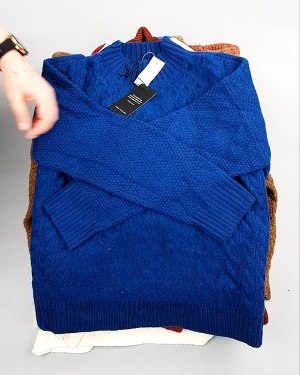 Фотография  336 - Джемпера СТОК CAN 084#7 кг, ЛОТ №7651 оптом в Иркутске и Иркутской области