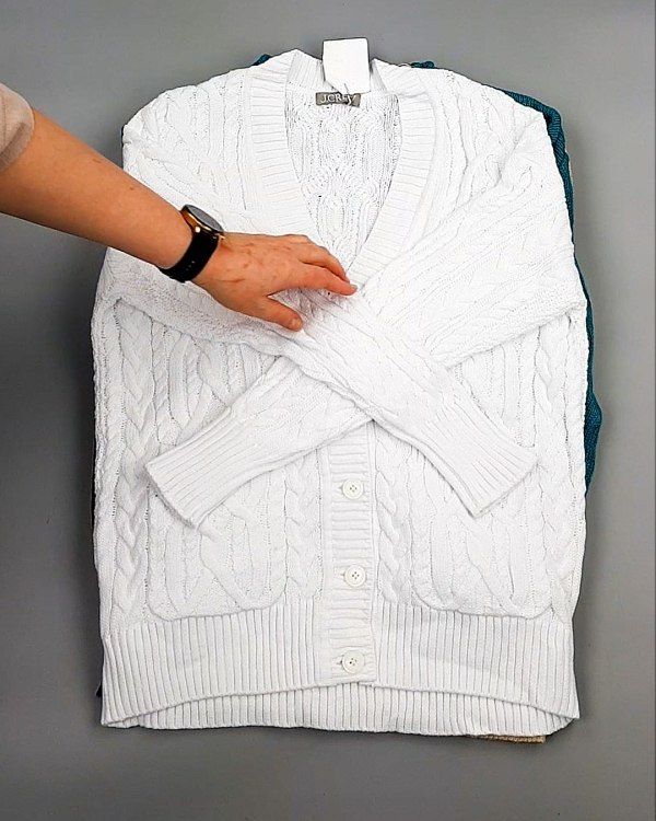 Фотография  474 - Джемпера СТОК CAN 084#7 кг оптом в Иркутске и Иркутской области