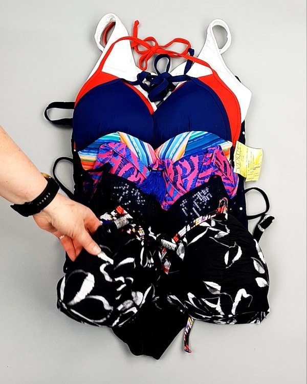 Фотография  770 - Купальники СТОК CAN 124#5 кг, ЛОТ №7690 оптом в Иркутске и Иркутской области