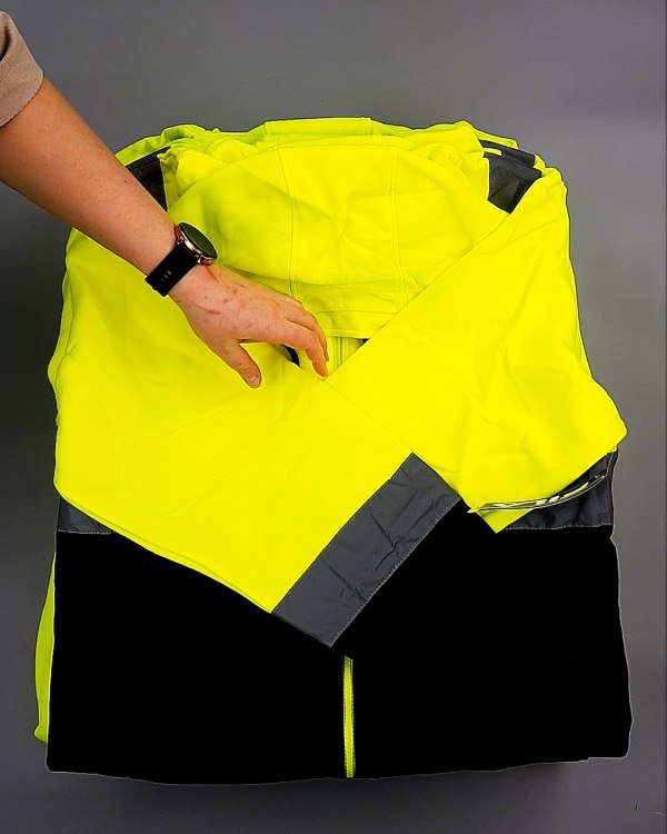 Фотография  428 - FILA CAN 084#7 кг, ЛОТ №7631 оптом в Иркутске и Иркутской области