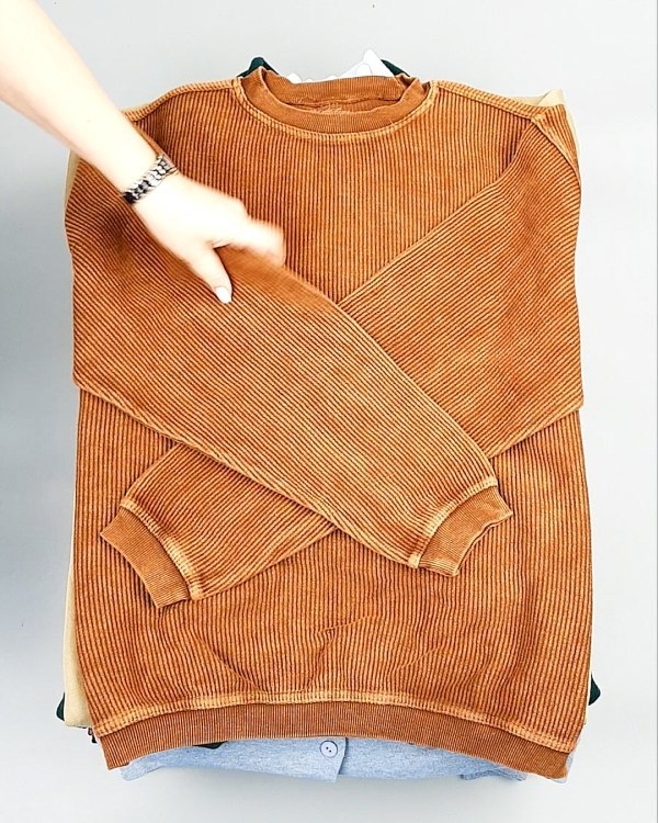 Фотография  155 - SWEATSHIRT CAN 084#10 кг, ЛОТ №7620 оптом в Иркутске и Иркутской области