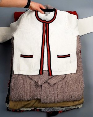 Фотография  738 - Кардиганы СТОК CAN 084#7 кг, ЛОТ №7672 оптом в Иркутске и Иркутской области