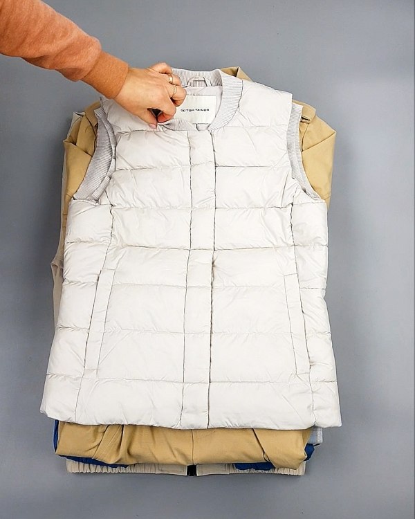 Фотография  193 - Верхняя одежда весна TOM TAILOR 124#7,1 кг, ЛОТ №7580 оптом в Иркутске и Иркутской области