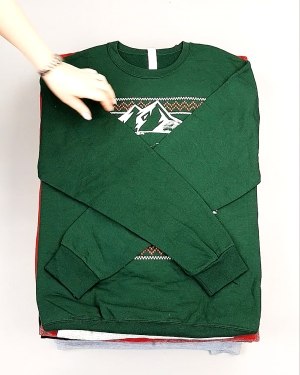 Фотография  650 - SWEATSHIRT CAN 084#10 кг, ЛОТ №7620 оптом в Иркутске и Иркутской области