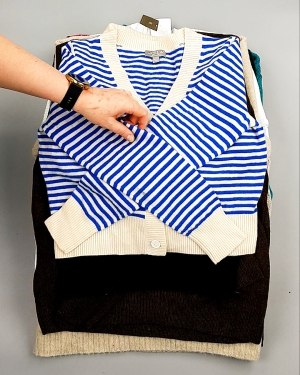 Фотография  431 - Джемпера СТОК CAN 084#7 кг оптом в Иркутске и Иркутской области