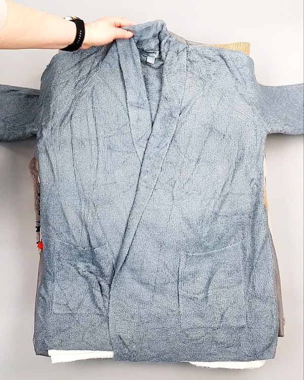 Фотография  370 - Кардиганы СТОК CAN 084#7 кг, ЛОТ №7673 оптом в Иркутске и Иркутской области