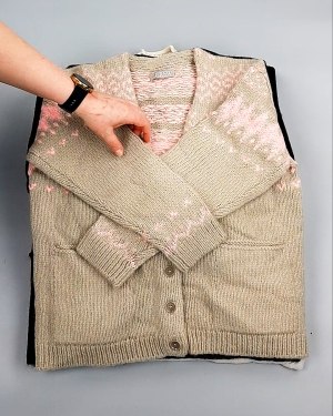 Фотография  383 - Джемпера СТОК CAN 084#7 кг, ЛОТ №7649 оптом в Иркутске и Иркутской области