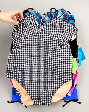 Фотография  712 - Купальники СТОК CAN 124#5 кг, ЛОТ №7689 оптом в Иркутске и Иркутской области