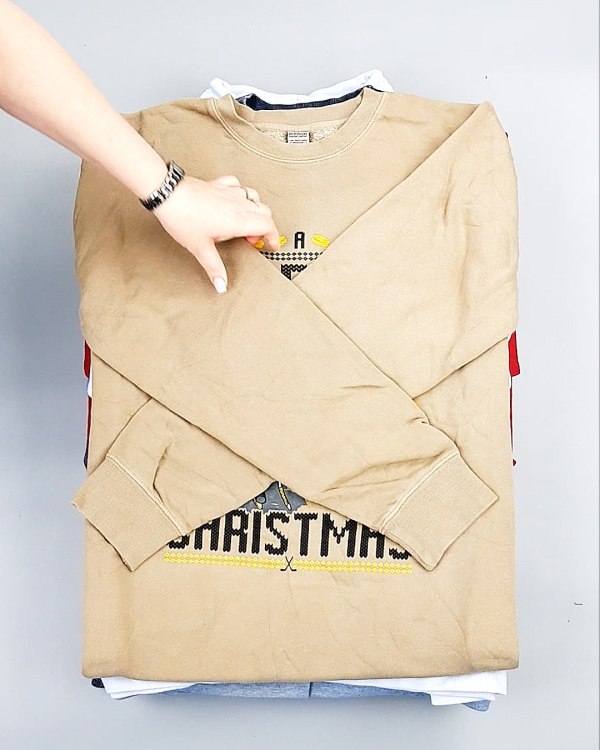 Фотография  155 - SWEATSHIRT CAN 084#10 кг, ЛОТ №7618 оптом в Иркутске и Иркутской области