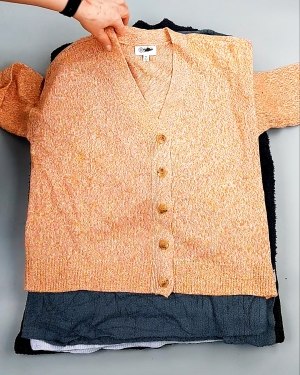 Фотография  370 - Джемпера СТОК CAN 084#7 кг, ЛОТ №7648 оптом в Иркутске и Иркутской области