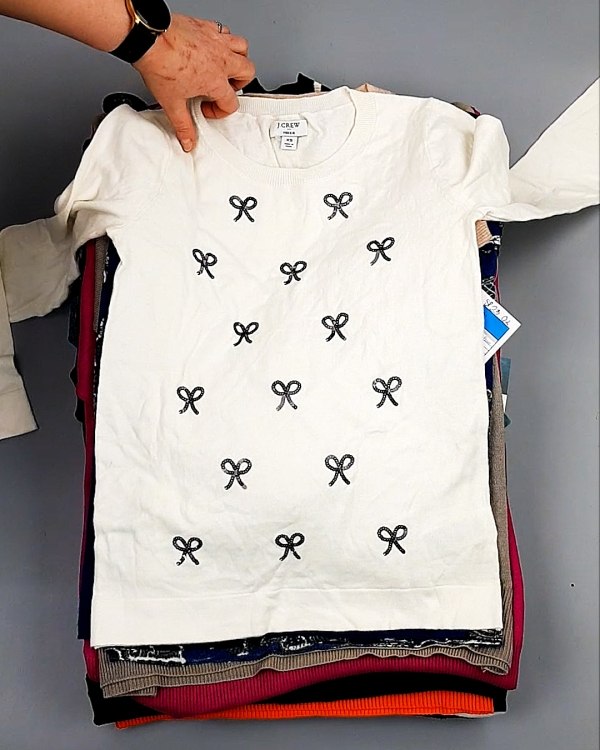 Фотография  416 - Джемпера легкие СТОК CAN 084#7 кг, ЛОТ №7633 оптом в Иркутске и Иркутской области