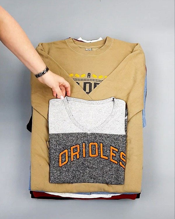 Фотография  119 - SWEATSHIRT CAN 084#10 кг, ЛОТ №7619 оптом в Иркутске и Иркутской области