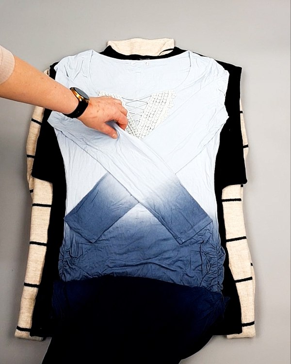 Фотография  589 - Платья СТОК CAN зима 084#7 кг, ЛОТ №7695 оптом в Иркутске и Иркутской области